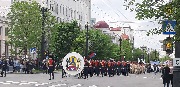 Праздничная колонна стартовала от Комсомольской площади